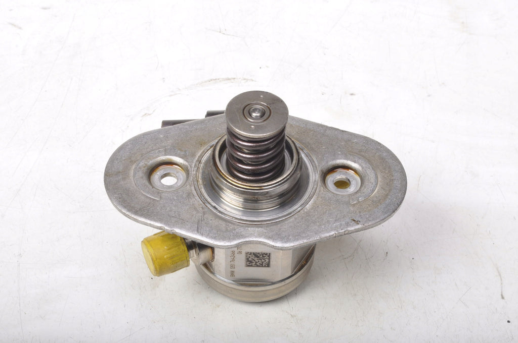 BMW F36 2.0 420i FUEL PUMP 7642466