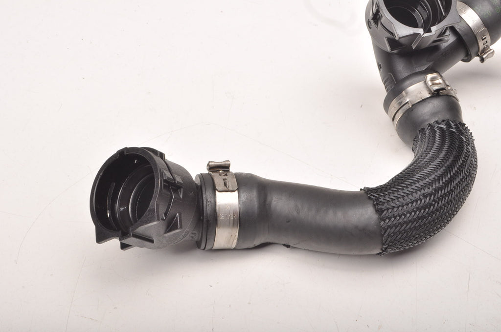 BMW F39 F40 F44 F45 F46 2.0 PIPE WATER LINE 8658488
