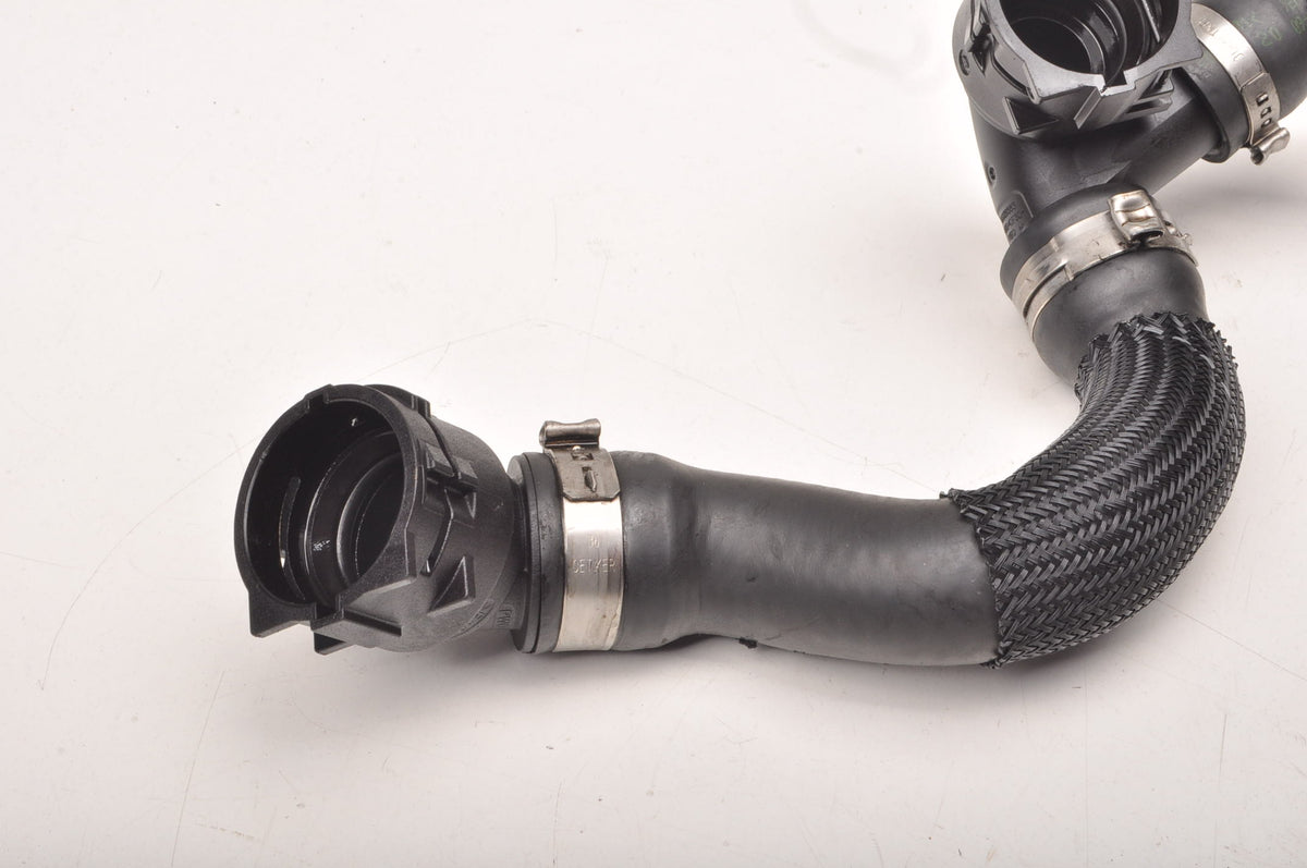BMW F39 F40 F44 F45 F46 2.0 PIPE WATER LINE 8658488