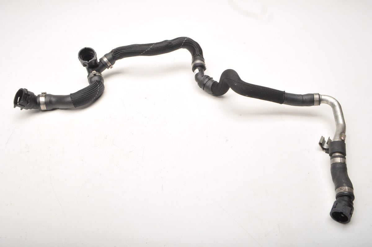 BMW F39 F40 F44 F45 F46 2.0 PIPE WATER LINE 8658488