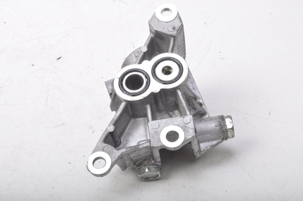 BMW F40 M135i 2.0 BASE OIL FILTER HOUSING