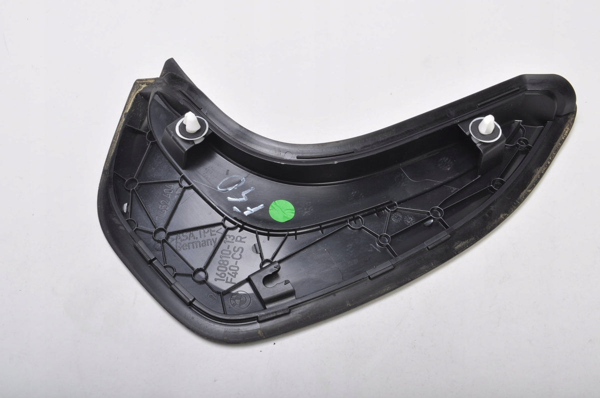 BMW F40 POST COVER RIGHT REAR 7452404
