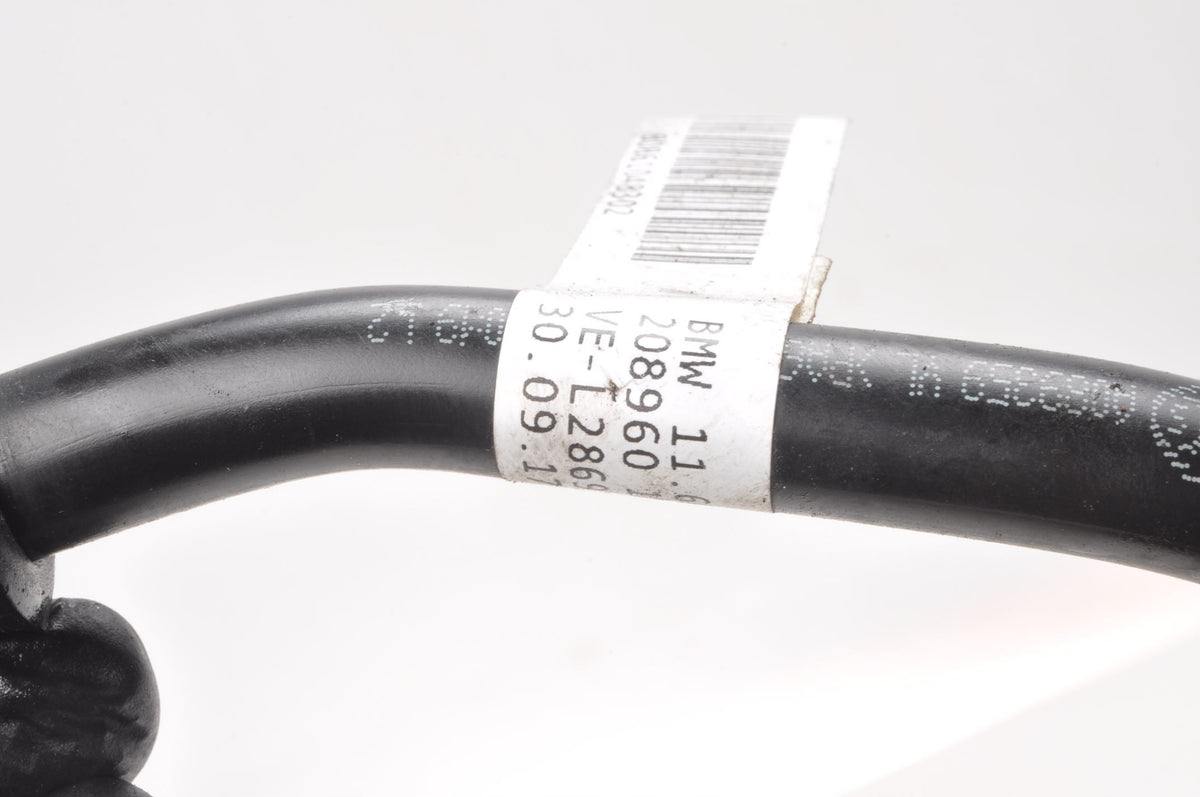BMW G11 G12 6.6 PIPE VACUUM HOSE 8610483