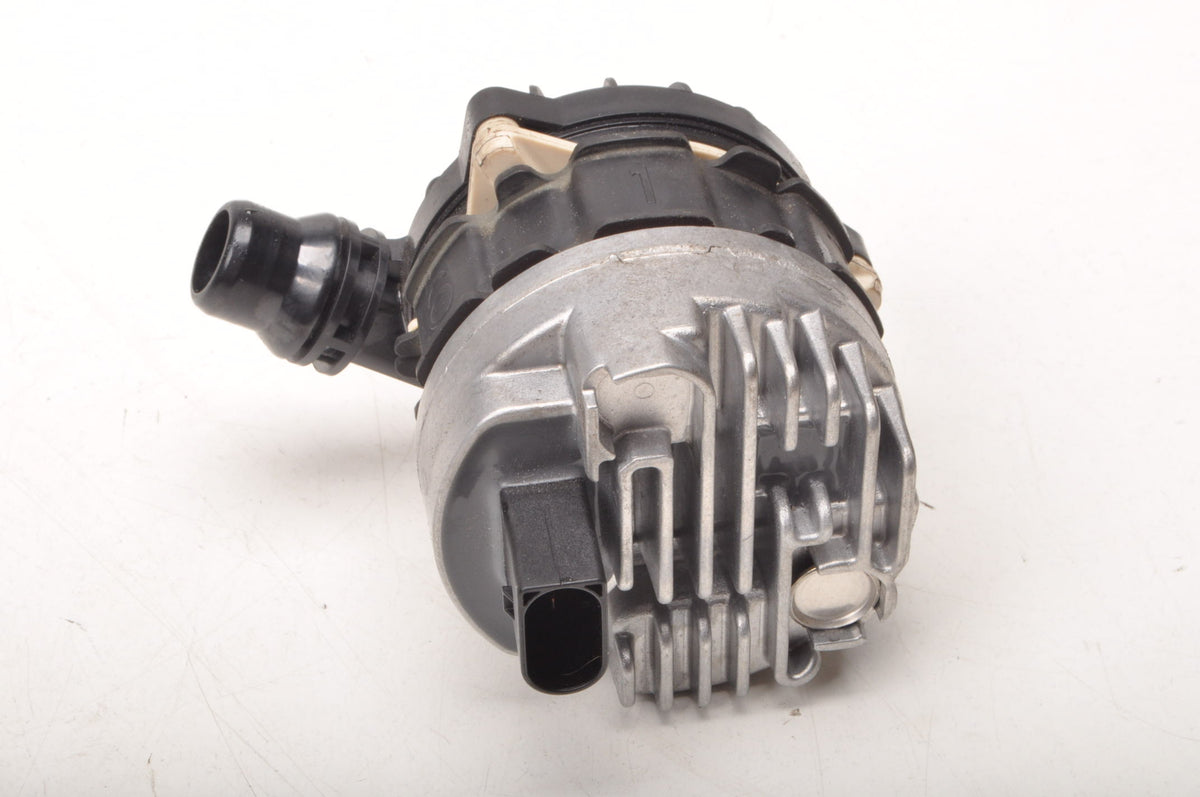 BMW G20 G21 G30 G31 2.0 HYBRID WATER PUMP 23R 5A30246