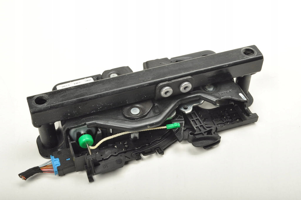 BMW G26 TAILGATE LOCK 9851910