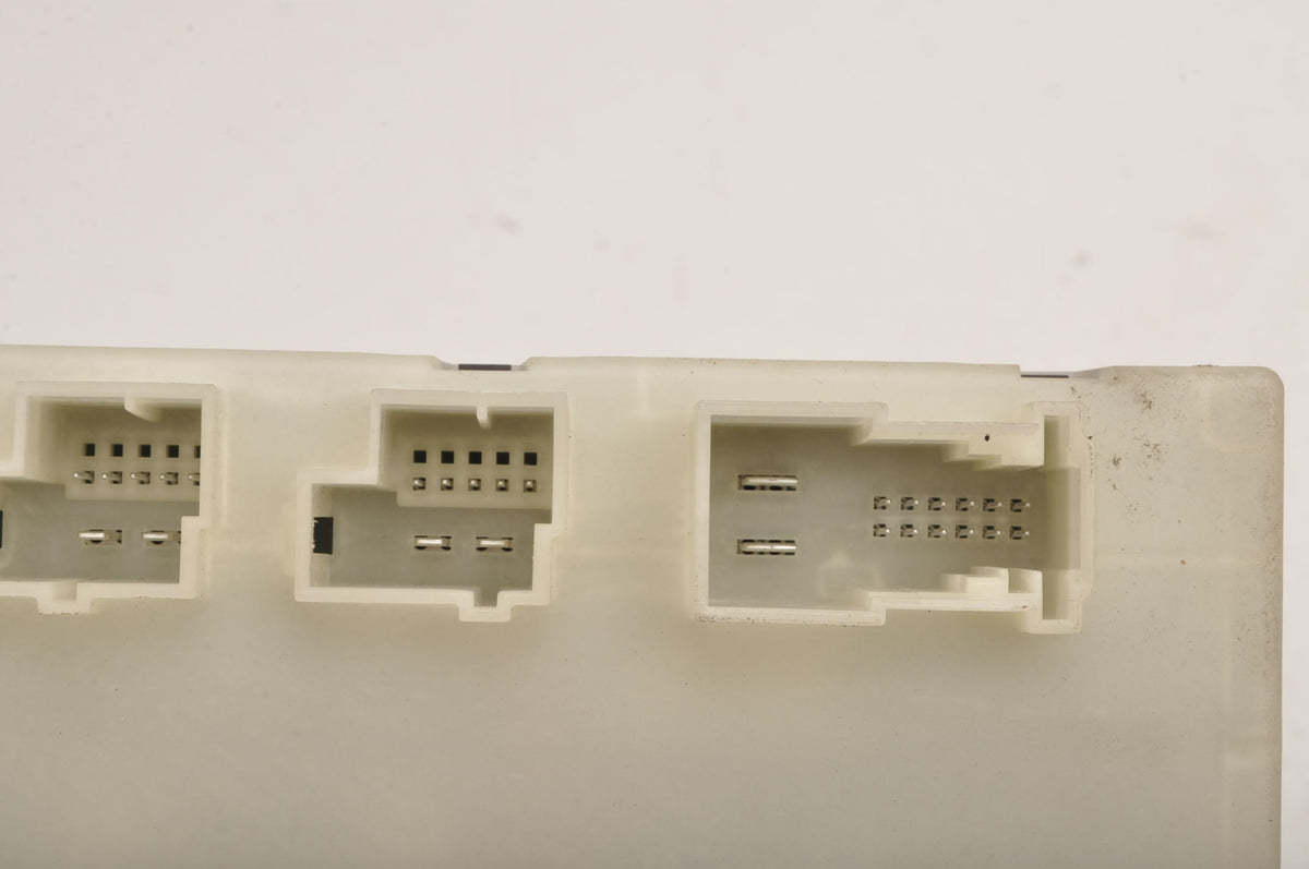 BMW G31 FLAP MODULE 8737097