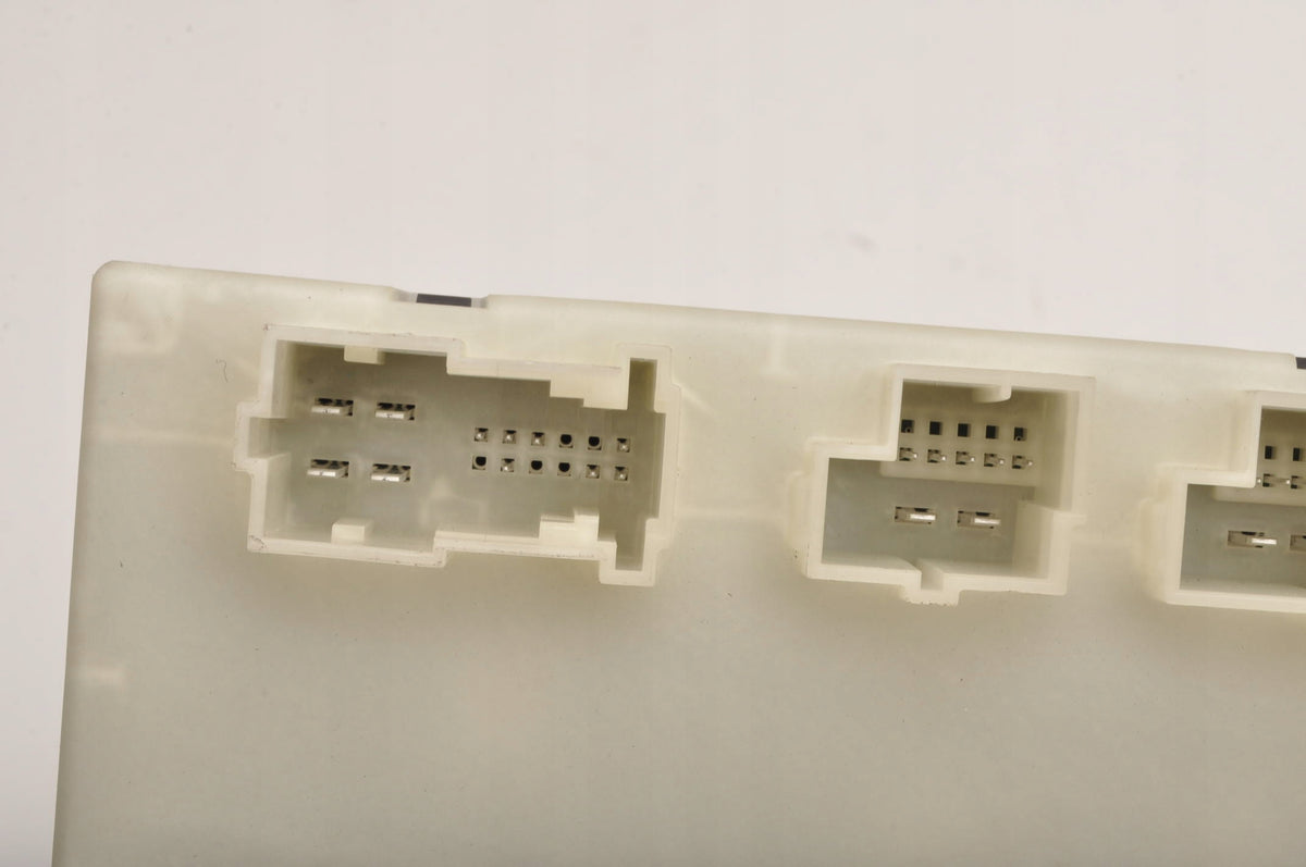 BMW G31 FLAP MODULE 8737097