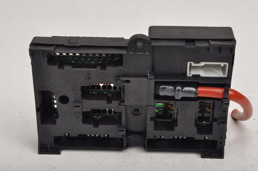 BMW G31 FUSE BOX 6837092