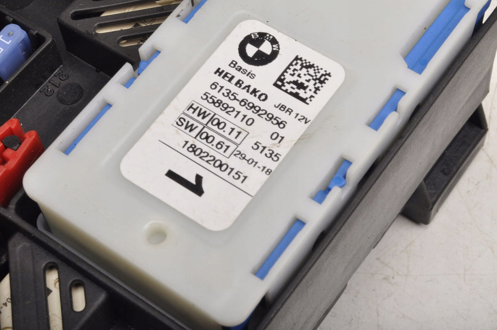 BMW G31 FUSE BOX 6837092