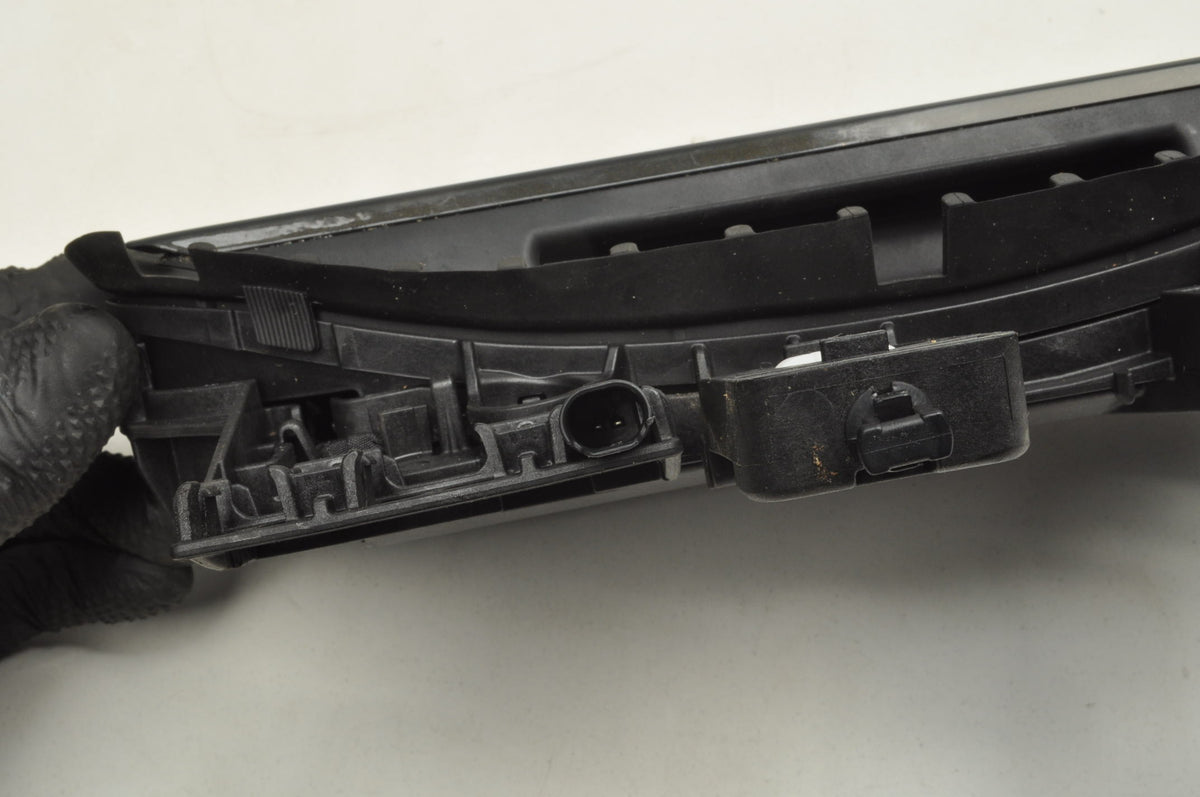BMW I4 G26 DOOR HANDLE EXTERIOR LEFT REAR 5A68F01