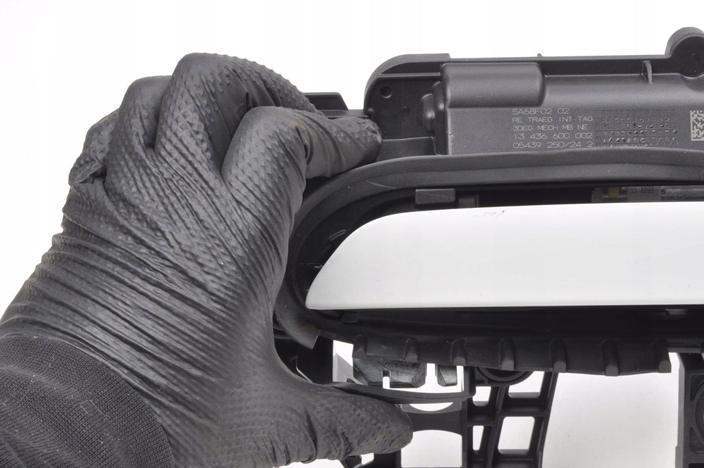 BMW I4 G26 DOOR HANDLE EXTERIOR RIGHT REAR 5A68F02