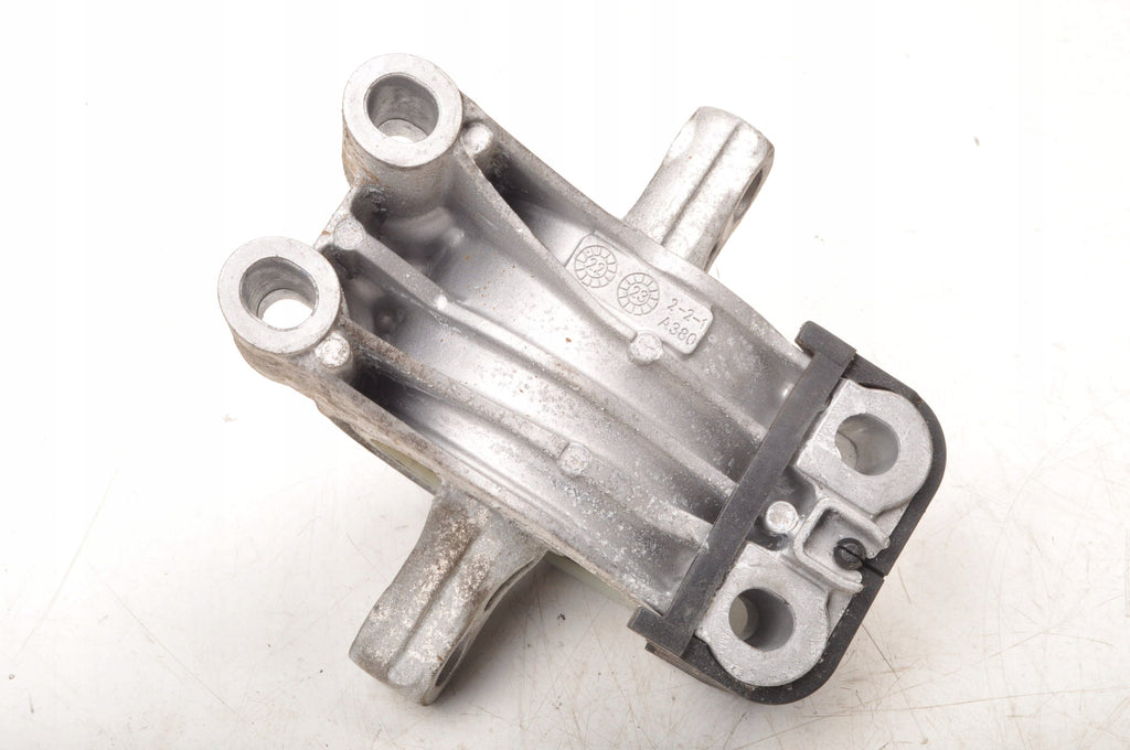 BMW I4 G26 eDRIVE PAW ENGINE BRACKET 23R 8742123