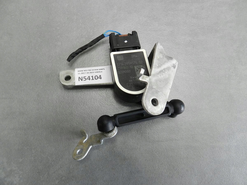BMW M5 F90 LIGHT LEVELING SENSOR 6869138