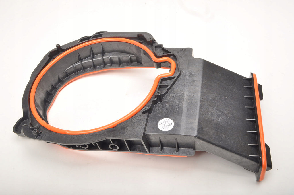 BMW U06 BRACKET COVER SPEAKER MOUNT RIGHT 9878330