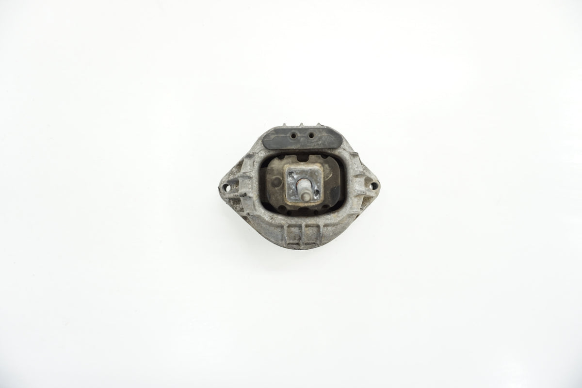 BMW X1 E84 ENGINE CUSHION RIGHT 2.0D 6768800