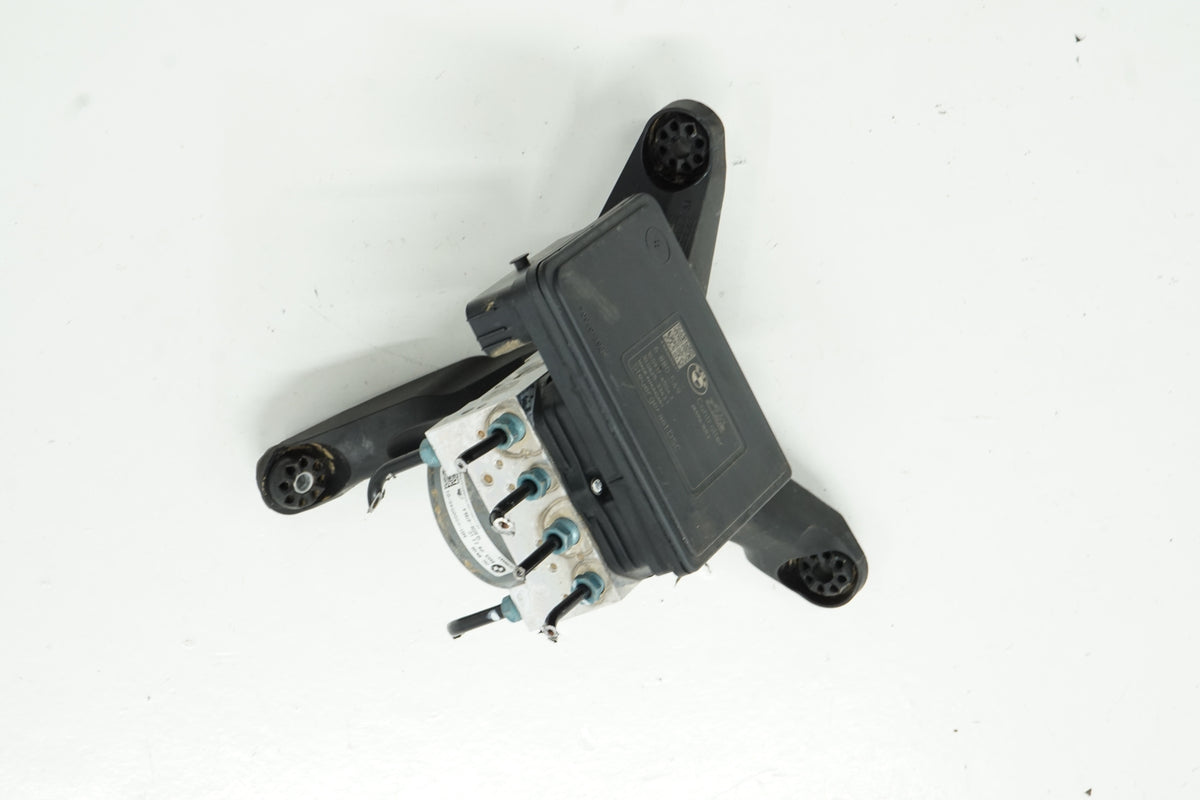 BMW X1 F48 16R BRAKE PUMP ABS 2.0D 6880549