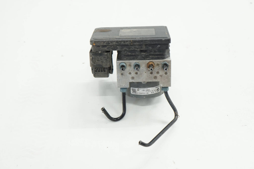 BMW X1 F48 17R 2.0D BRAKE PUMP ABS 6888043