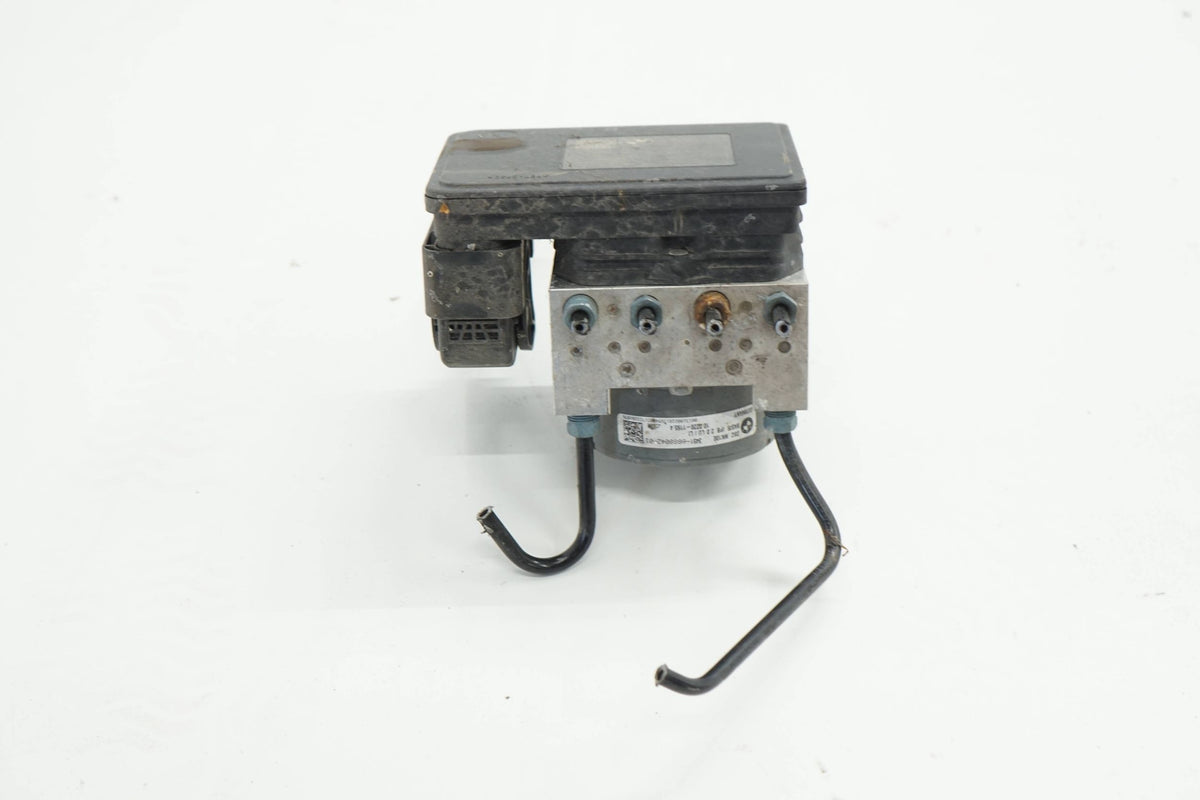 BMW X1 F48 17R 2.0D BRAKE PUMP ABS 6888043