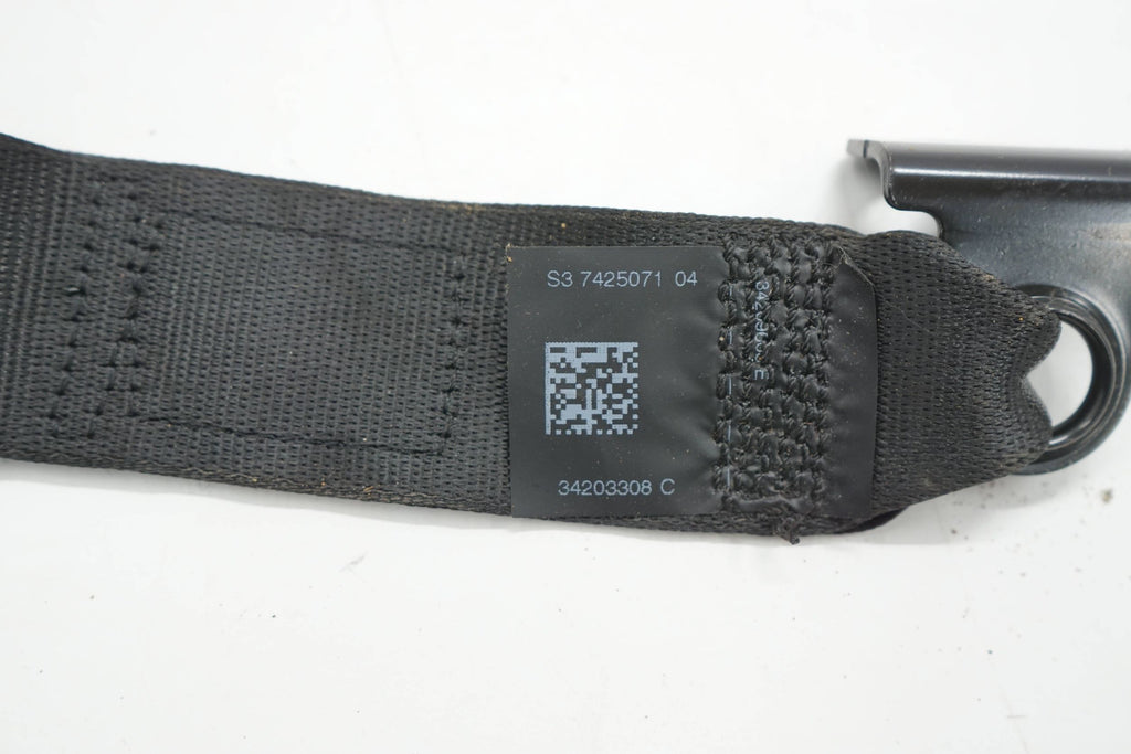 BMW X1 F48 17R SEAT BELT LEFT REAR 7425071