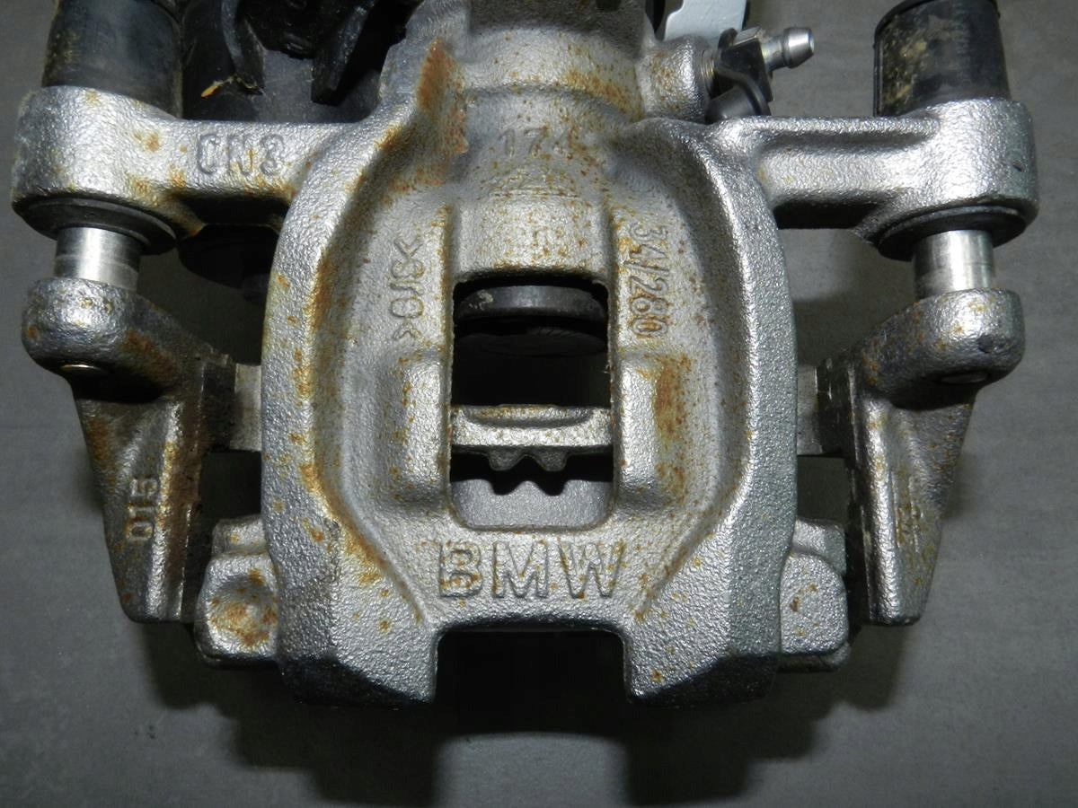BMW X1 F48 2.0 D CLAMP RIGHT REAR 6880380