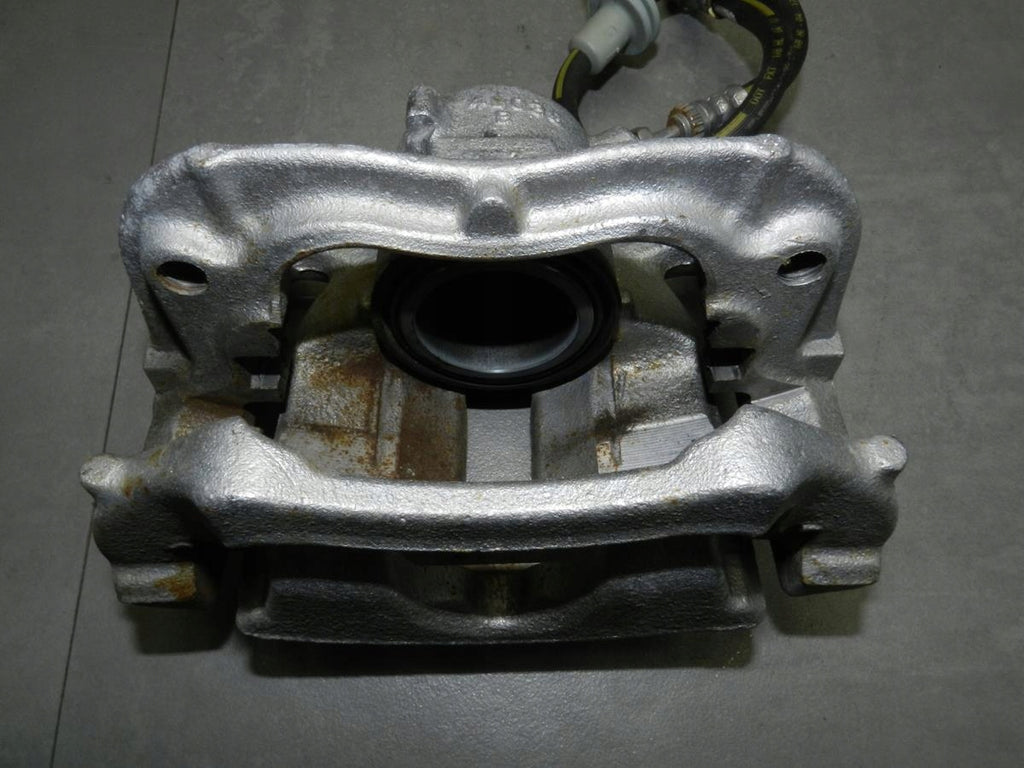 BMW X1 F48 2.0 d CLAMP RIGHT FRONT 6860266 49038B