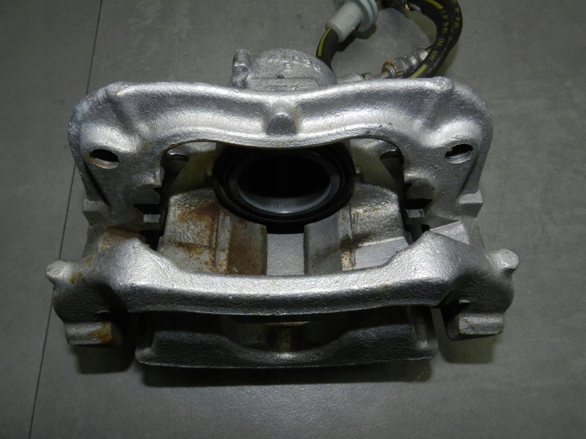 BMW X1 F48 2.0 d CLAMP RIGHT FRONT 6860266 49038B