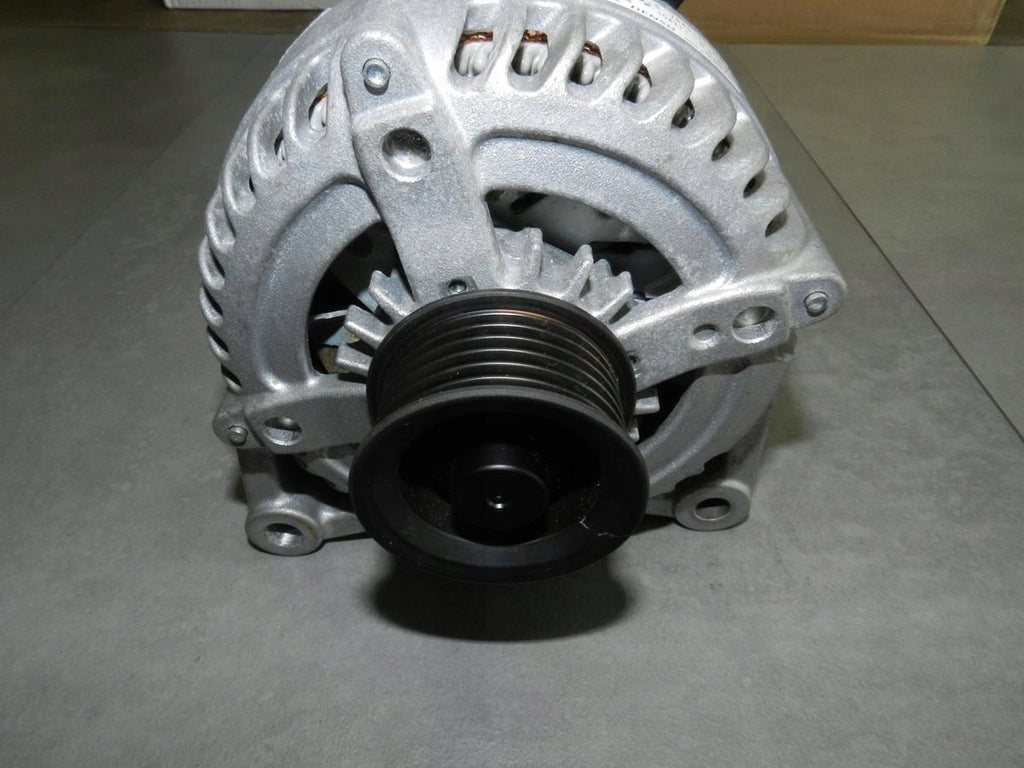 BMW X1 F48 ALTERNATOR 150A 7640131