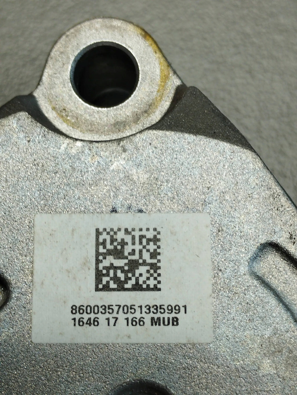 BMW X1 F48 BELT TENSIONER 8600357