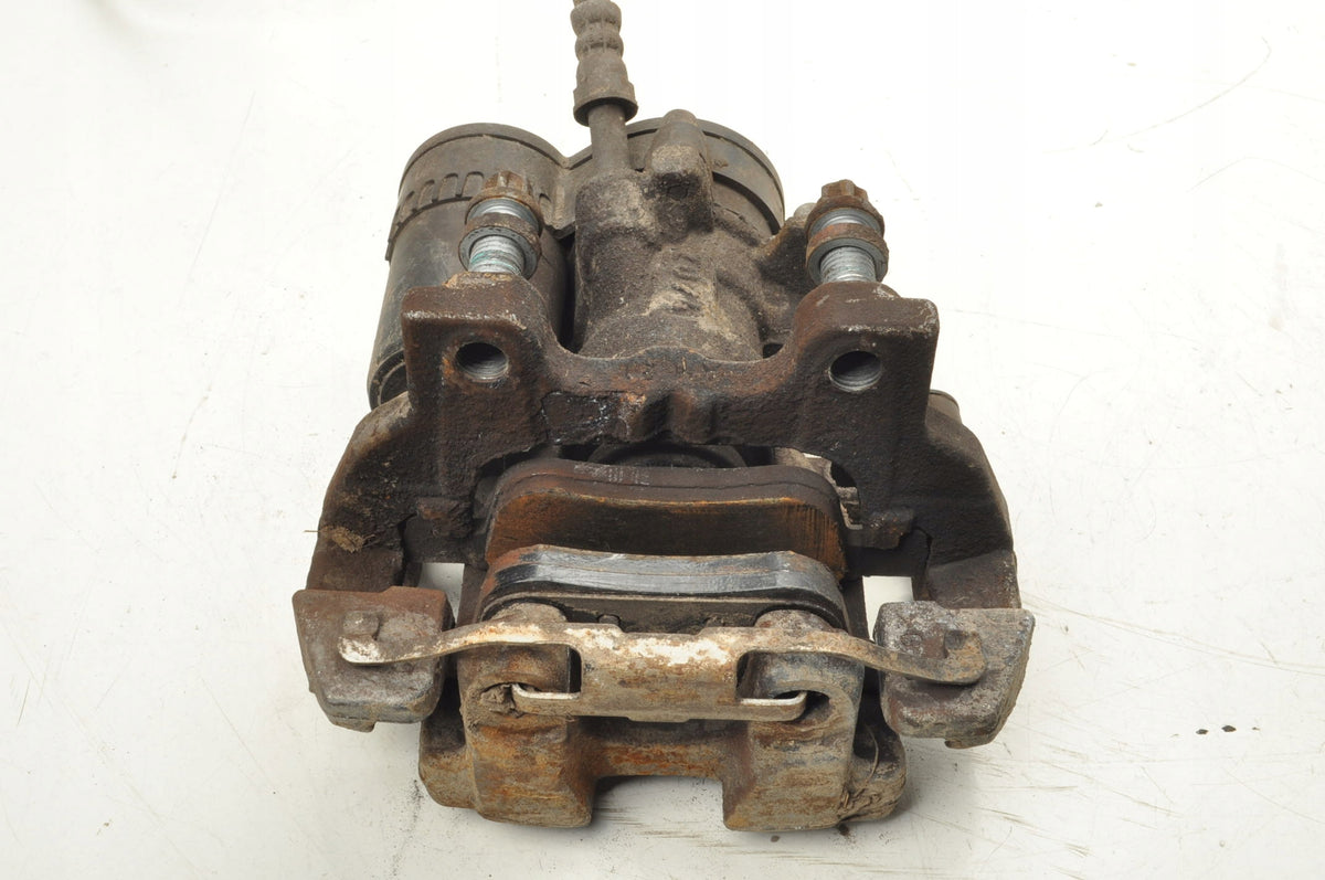 BMW X1 F48 BRAKE CALIPER LEFT REAR 6885541