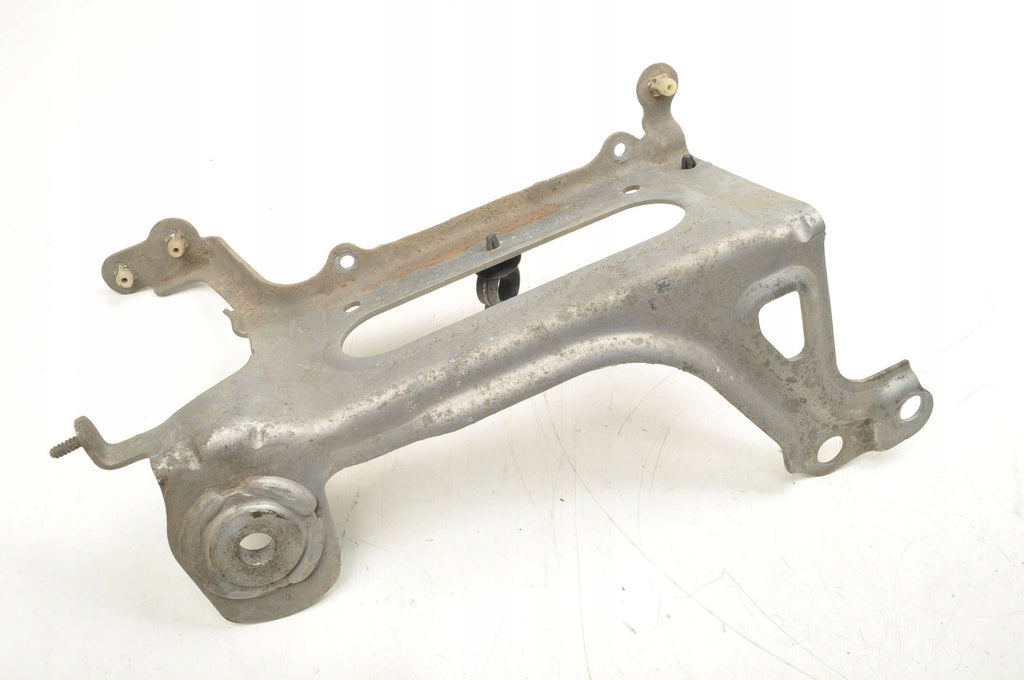 BMW X1 F48 CONVERTER MOUNT BRACKET 8609913