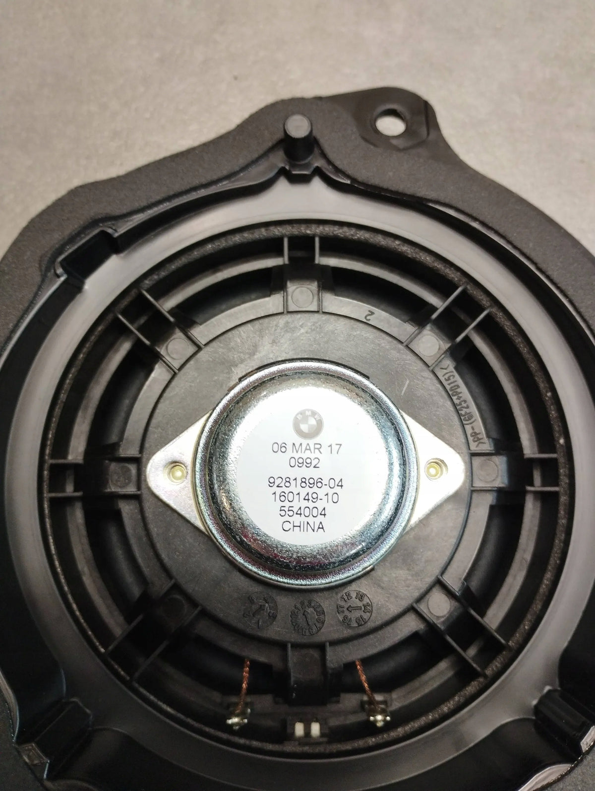 BMW X1 F48 DOOR SPEAKER 9281896