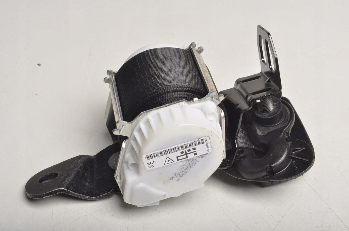 BMW X1 F48 LIFT SEAT BELT MIDDLE REAR 7469270