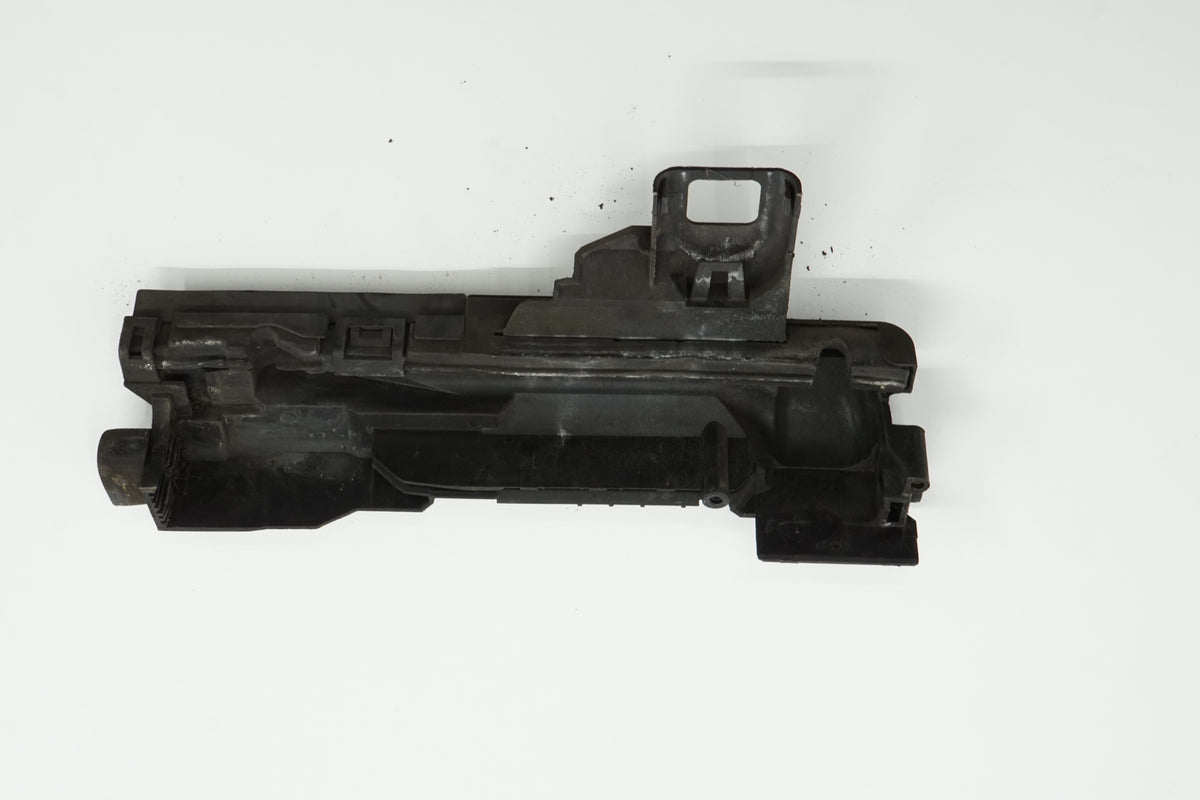 BMW X3 E83 RADIATOR MOUNT BRACKET RIGHT 2.5D 7530254
