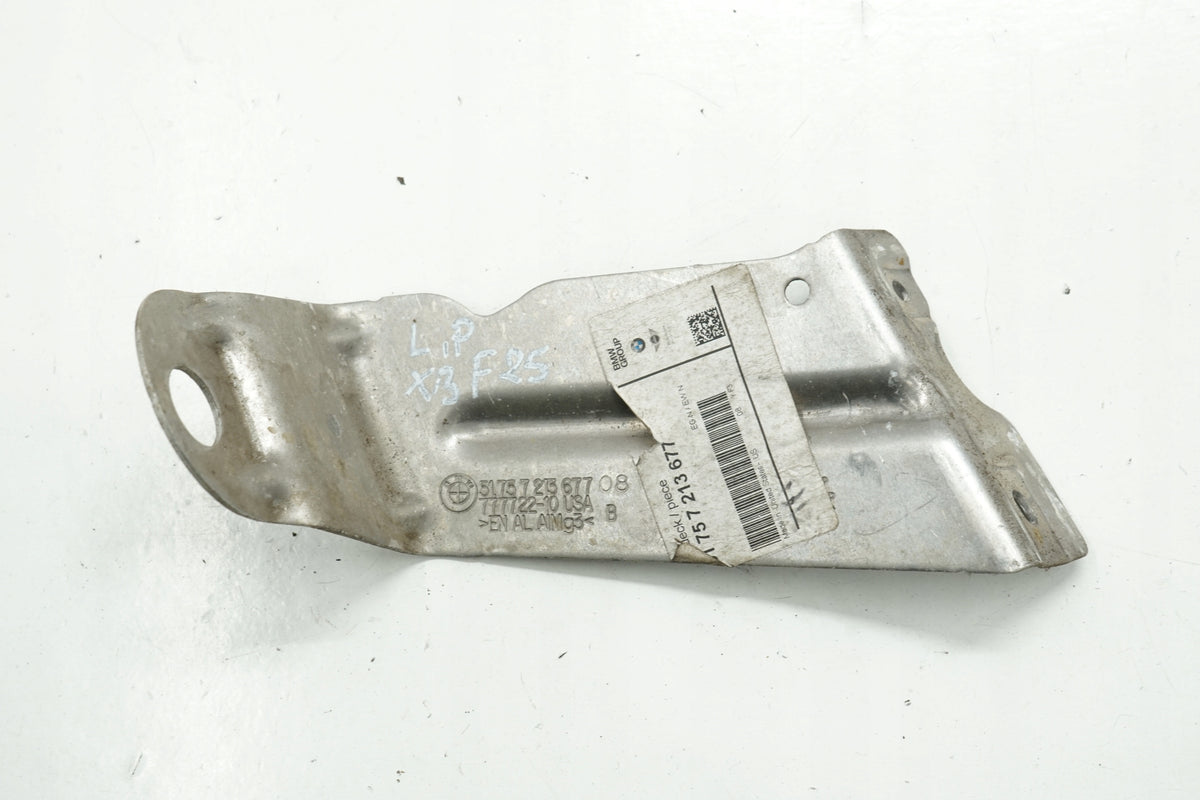 BMW X3 F25 13R BRACKET FENDER MOUNT LEFT FRONT 7213677