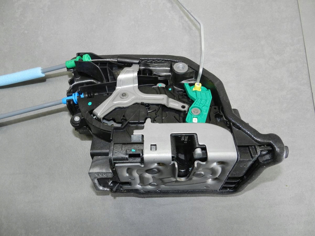 BMW X3 G01 LOCK RIGHT REAR 7281940