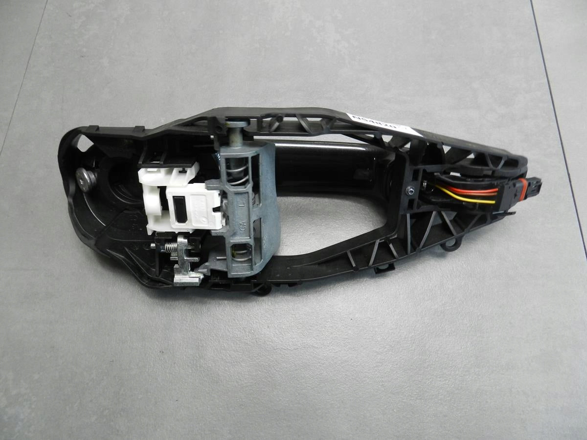 BMW X3 M F97 HANDLE LEFT REAR A90 KEYLESS