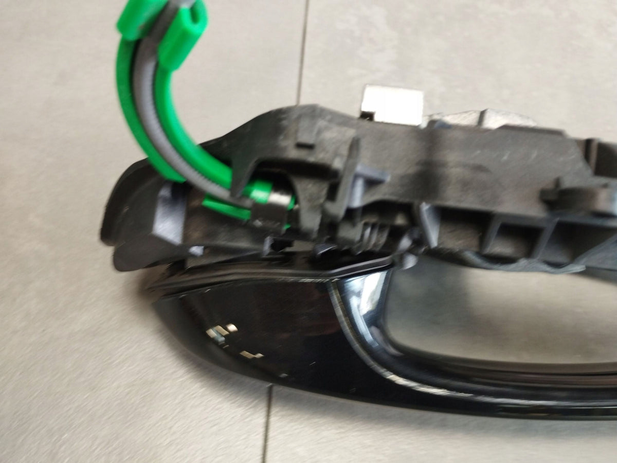 BMW X4M F98 2020 HANDLE LEFT REAR EXTERIOR 9881773