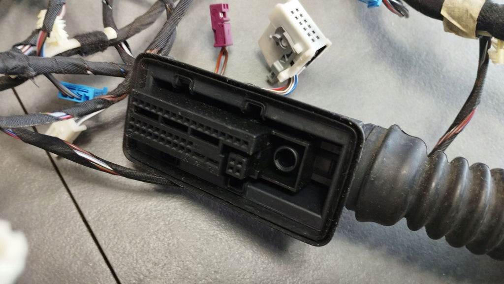 BMW X4M F98 DOOR HARNESS LEFT FRONT 5A226A0