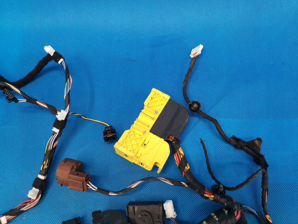BMW X5 F15 2014 R XDRIVE 30 D 190KW BEAM INSTALLATION OF LEFT SEAT 9313523