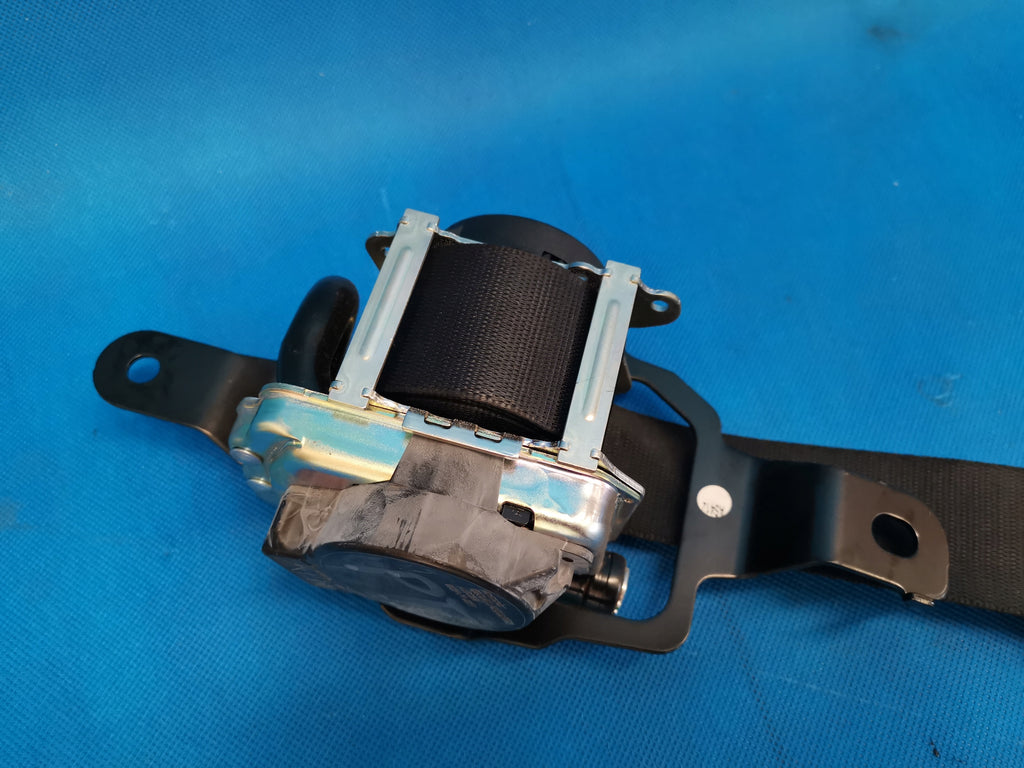 BMW X5 F15 2014 R XDRIVE 30 D 190KW SEAT BELT RIGHT REAR 7343642