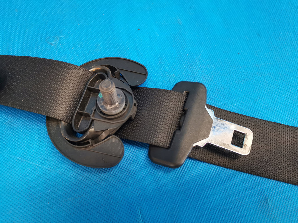BMW X5 F15 2014 R XDRIVE 30 D 190KW SEAT BELT RIGHT REAR 7343642