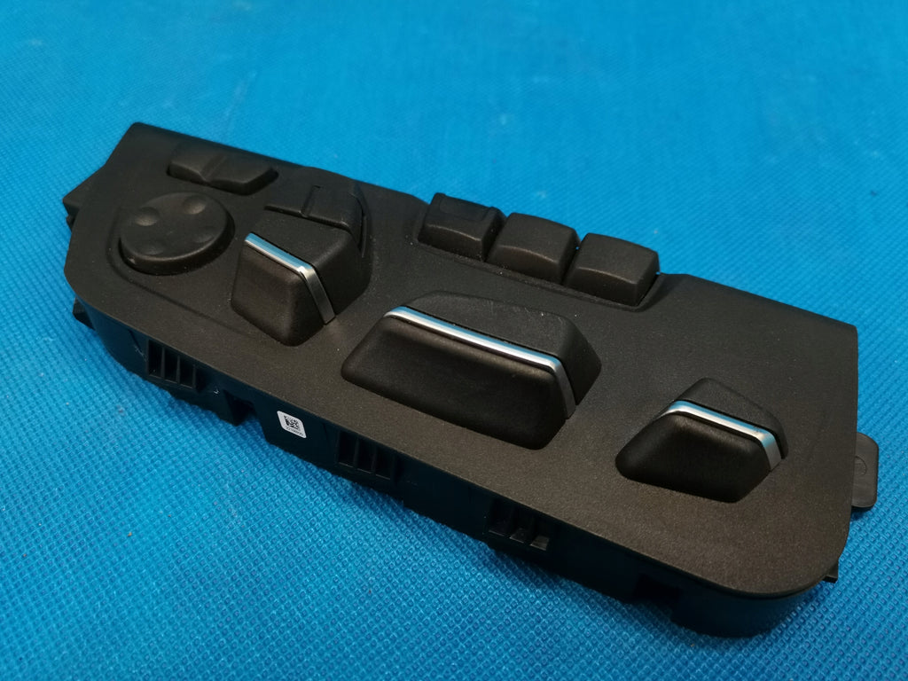 BMW X5 F15 2014R XDRIVE 30 D 190KW SEAT SWITCH RIGHT FRONT 9347410