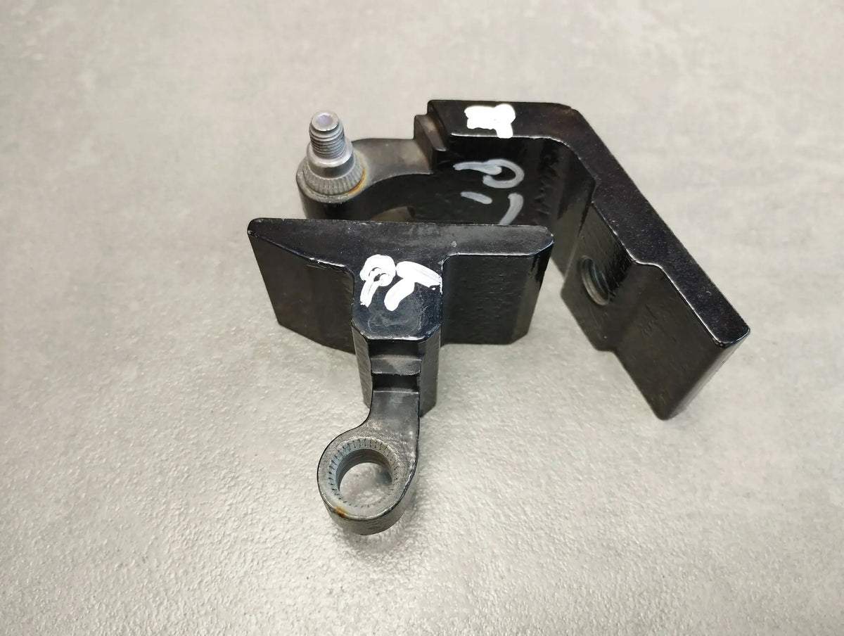 BMW X5 F15 DOOR HINGE RIGHT UPPER REAR LOWER BODY 7325054