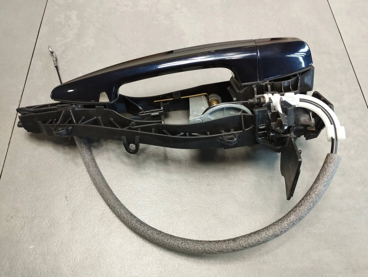 BMW X5 F15 HANDLE LEFT FRONT 416 KEYLESS ENGLISH