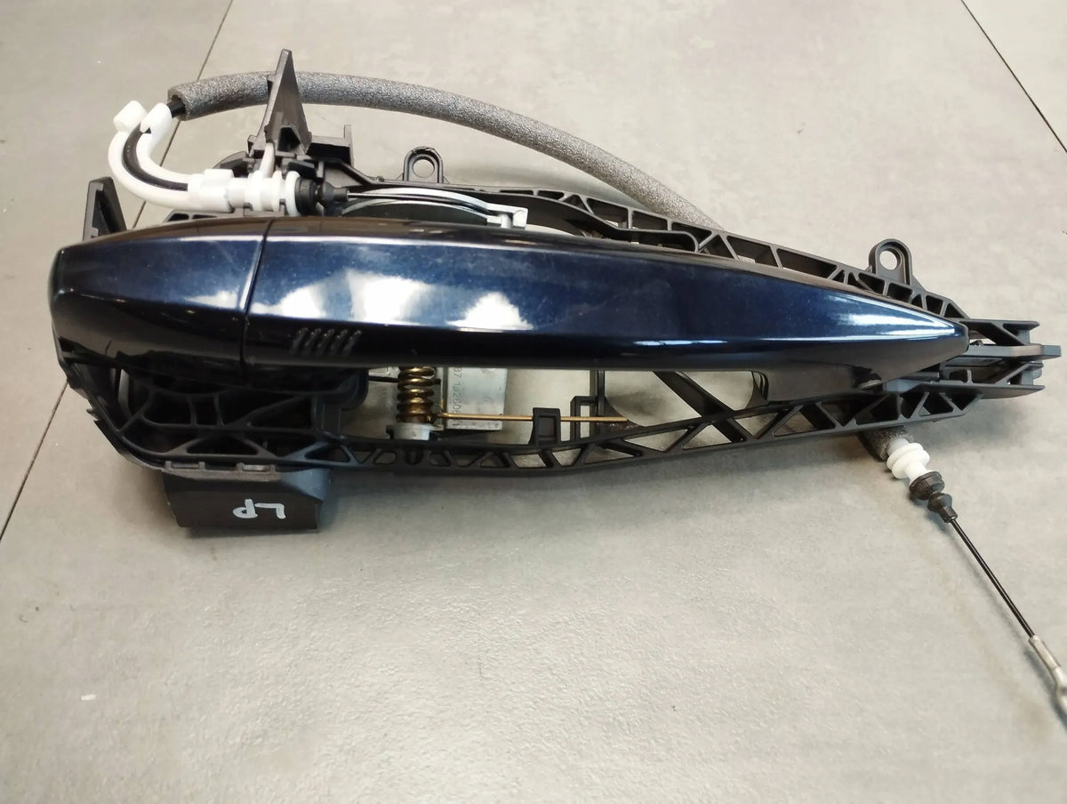 BMW X5 F15 HANDLE LEFT FRONT 416 KEYLESS ENGLISH