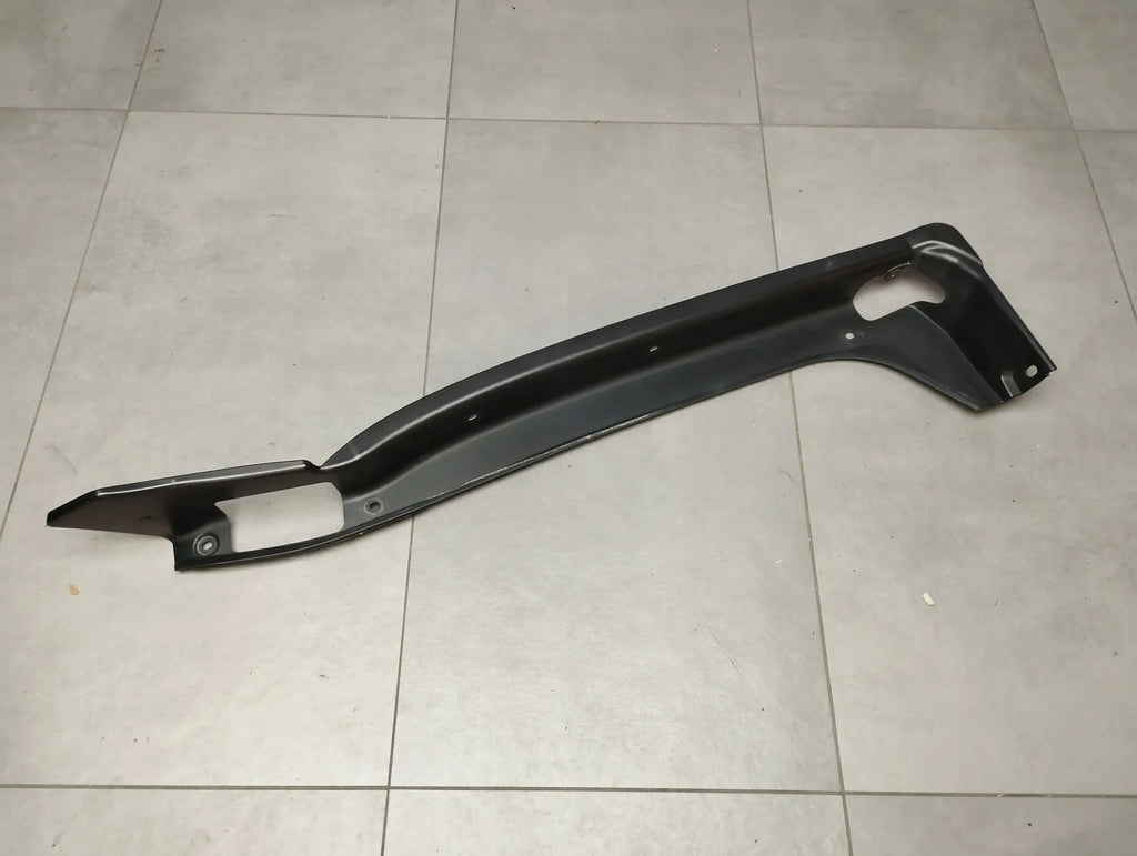 BMW X6 E71 FLAP COVER LEFT REAR 7190775