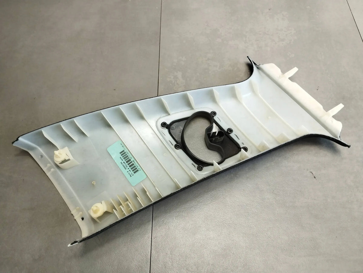 BMW X6 E71 POST COVER LEFT 6979845