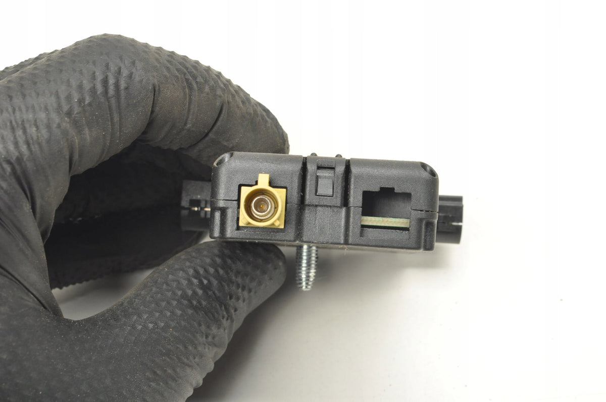 BMW i3 I01 LIFT ANTENNA AMPLIFIER 5A701E9