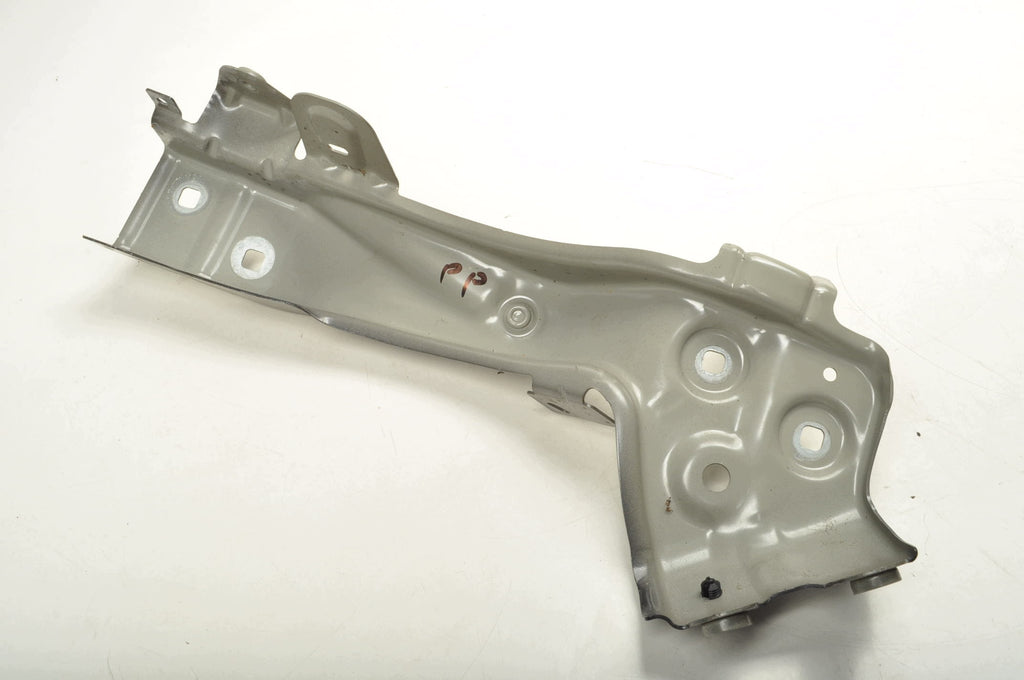 BMW iX I20 MOUNTING FENDER BRACKET RIGHT 8737204