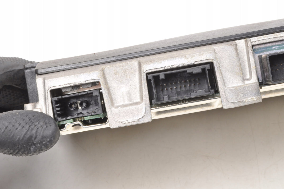 BOSE RADIO AMPLIFIER AUDI A8 D4 LONG 4G0035223B